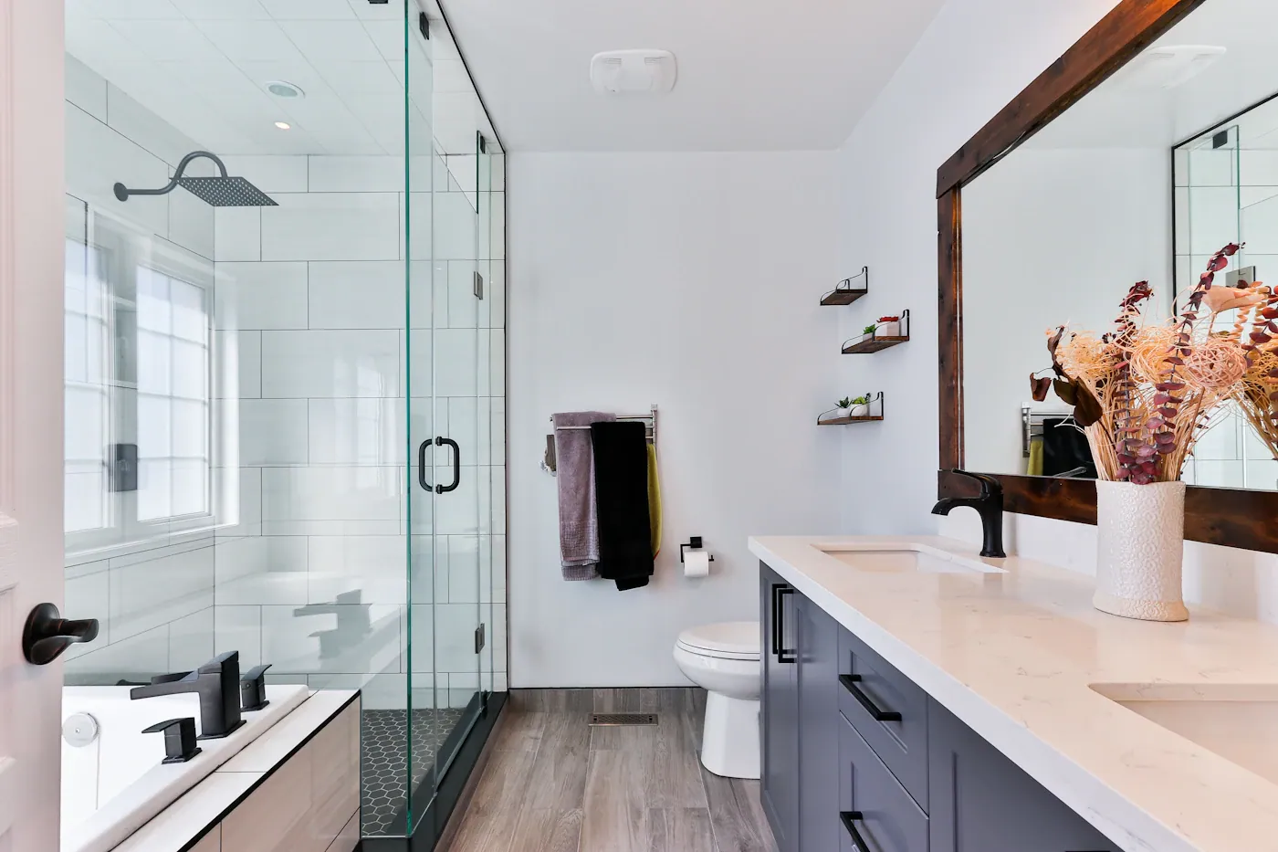 Reforma de baño moderno en Ruzafa, Valencia